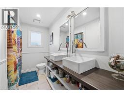 209 RICHARDSON Drive - 11