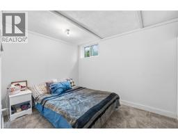 209 RICHARDSON Drive - 13