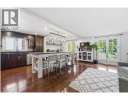 209 RICHARDSON Drive - 2