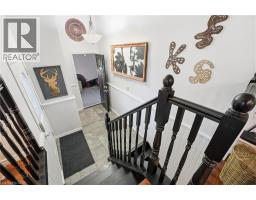 209 RICHARDSON Drive - 5