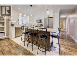 127 JANSEN Avenue - 11