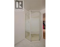 127 JANSEN Avenue - 31