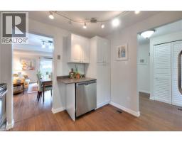 215 GLAMIS Road UnitNo. 27 - 9