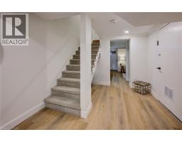 191 JOHN Street W - 35