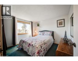 202 NORWICH Avenue - 32