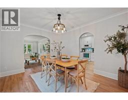 34 STIRLING Avenue N - 12