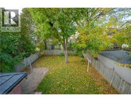 34 STIRLING Avenue N - 35