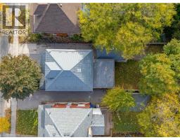 34 STIRLING Avenue N - 41