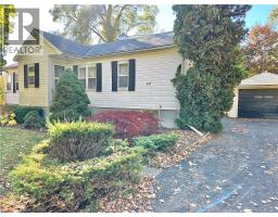 24 HUNT Street N - 1