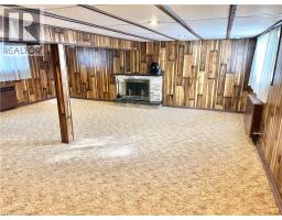 24 HUNT Street N - 21