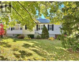 24 HUNT Street N - 34