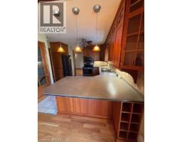 143 ST JAMES Street S - 9