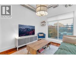 15 DEVITT Avenue S UnitNo. 302 - 15