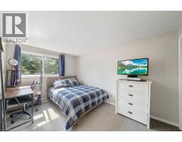 23 BISMARK Drive - 16