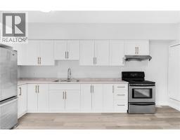 120 JANSEN Avenue - 13