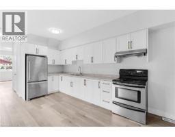 120 JANSEN Avenue - 14