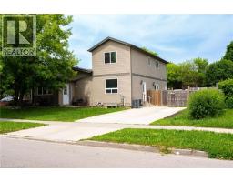 120 JANSEN Avenue - 2