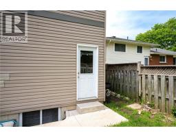 120 JANSEN Avenue - 24