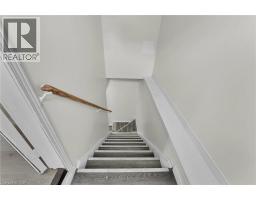 120 JANSEN Avenue - 25