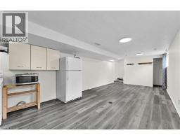 120 JANSEN Avenue - 27