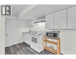 120 JANSEN Avenue - 28