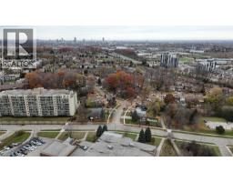 204 COUNTRY HILL Drive - 41