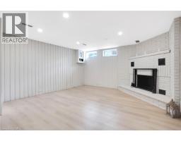 12 SYCAMORE Place - 32