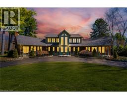 587 HILLCREST Road - 1