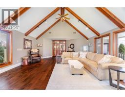 587 HILLCREST Road - 20