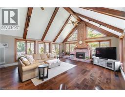 587 HILLCREST Road - 21