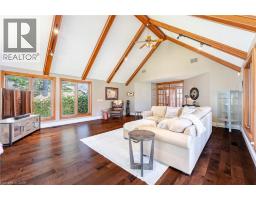 587 HILLCREST Road - 22