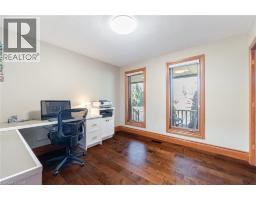 587 HILLCREST Road - 27