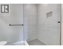 383 ARGYLE Avenue - 20