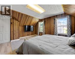 30 CENTRE Street - 18