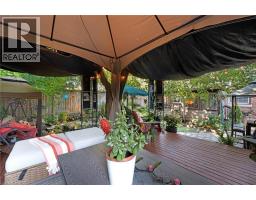 30 CENTRE Street - 31