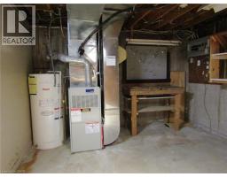 18 FOSTER Crescent - 23