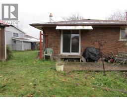 18 FOSTER Crescent - 33