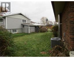 18 FOSTER Crescent - 34