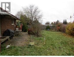 18 FOSTER Crescent - 35