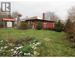 18 FOSTER Crescent - 36