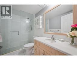 2 LANCASTER Street E UnitNo. 406 - 32