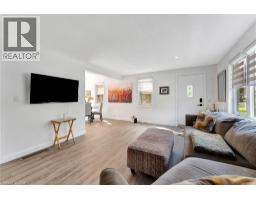 275 TALBOT Street N - 12