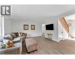 275 TALBOT Street N - 14