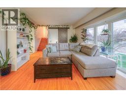 148 STRATHCONA Crescent - 12