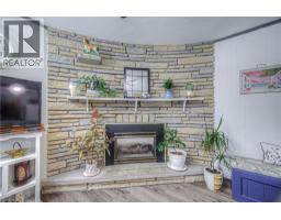 148 STRATHCONA Crescent - 32