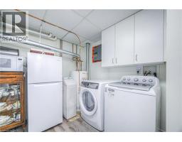 148 STRATHCONA Crescent - 35