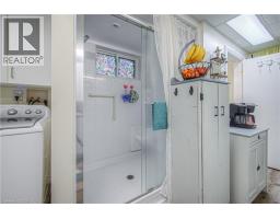 148 STRATHCONA Crescent - 37