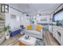 148 STRATHCONA Crescent - 39