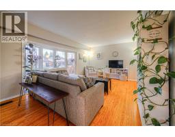 148 STRATHCONA Crescent - 9