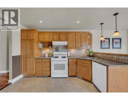 35 HIGHLAND Boulevard - 18